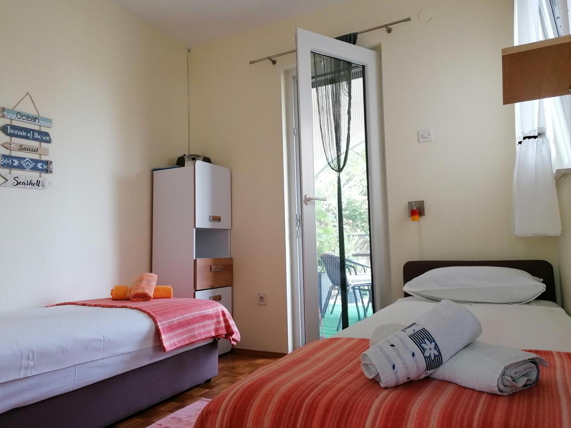 Apartments With A Parking Space Njivice, Krk - 5320 Room photo
